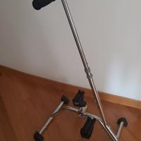 Pedaliera con impugnature per riabilitazione