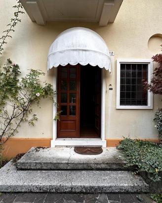STANZA privata con bagno Valdagno centro