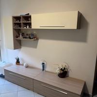 Soggiorno parete attrezzata