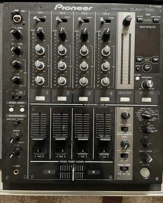 Mixer pioneer djm 700 nuovo usato realmente 2volte