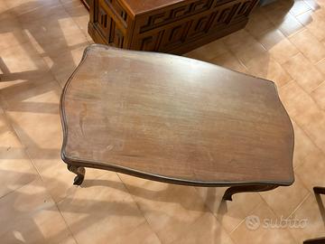 Tavolino da caffe’ antico con vetro