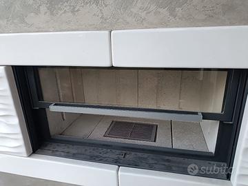 camino con rivestimento nuovo 