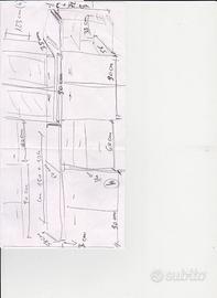 Mobili cucina bianco/bordi e maniglie azzurro