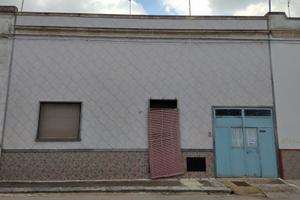 Casa indipendente al piano terra da rifare impiant