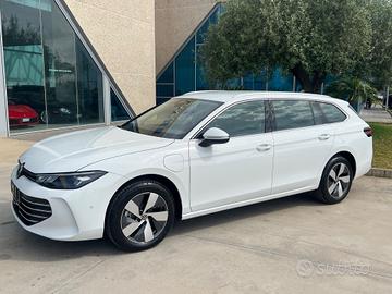 Volkswagen Passat 1.5 TSI eHybrid 204 CV DSG Busin