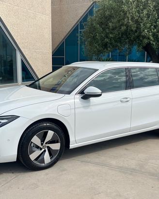 Volkswagen Passat 1.5 TSI eHybrid 204 CV DSG Busin