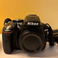 Nikon D5300 con Lente Nikkor AF-S 18/105 DX
