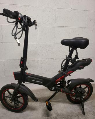 bicicletta elettrica compatta come nuova