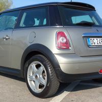 Mini 1.6 16V Cooper Chili