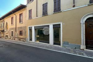 NEGOZIO A CASTIGLIONE DELLE STIVIERE