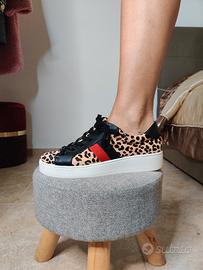 scarpe con lacci 