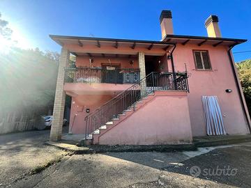 Villa bifamiliare Spoleto [Cod. rif 202329VRG]