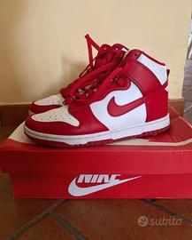 Nike Dunk Hi Retro colore rosso