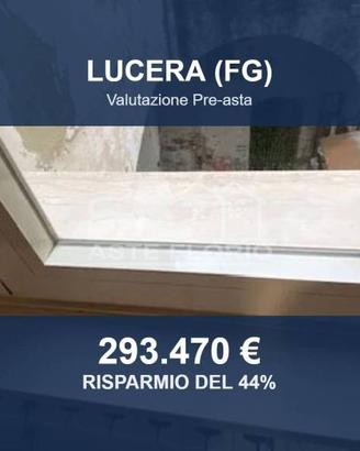 Immobile in asta di 313 m² con più di 5 locali a L