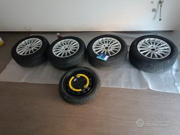  Cerchi più gomme e ruotino Volkswagen/Audi