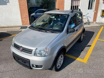 FIAT Panda II 1.3 MJT 16V 4x4 Climbing NEOPATENT