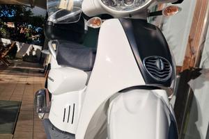 Aprilia Scarabeo 50 4 tempi - 2018