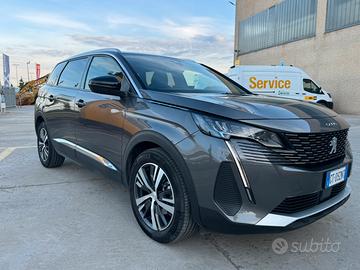 PEUGEOT 5008 BLUEHDI 130 IN GARANZIA