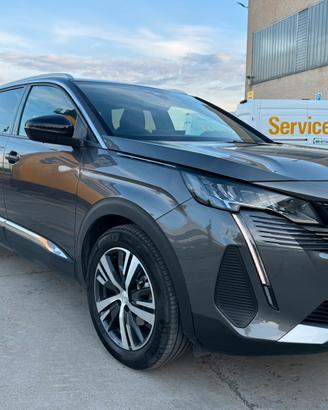 PEUGEOT 5008 BLUEHDI 130 IN GARANZIA