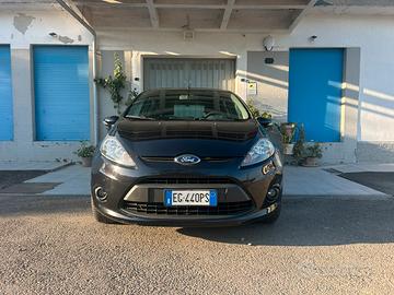 FORD FIESTA 1.4 GPL  NEOPATENTATI