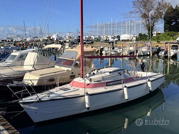 FARR 740 barca a vela