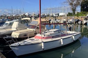 FARR 740 barca a vela