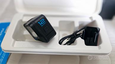 Gopro Hero 12 + Max Lens Mod 2.0 + 4x batt. enduro