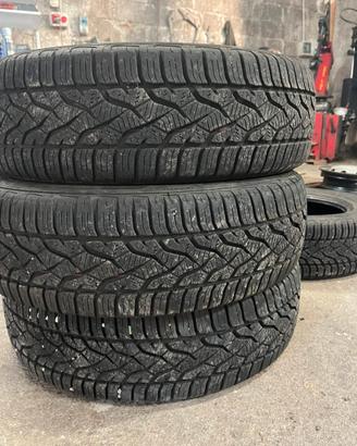 Pneumatici 4 stagioni 175/65 R 15 T