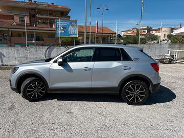 Q2 audi 1.6 diesel s tronic