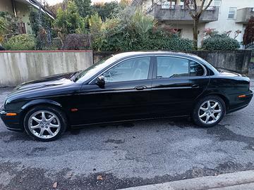 Jaguar S-Type 3.0 V6