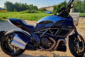Ducati Diavel Cromo