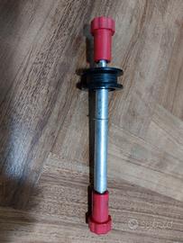 Attrezzo pulizia catena 