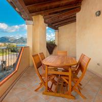 Trilocale con veranda vista mare a golfo aranci