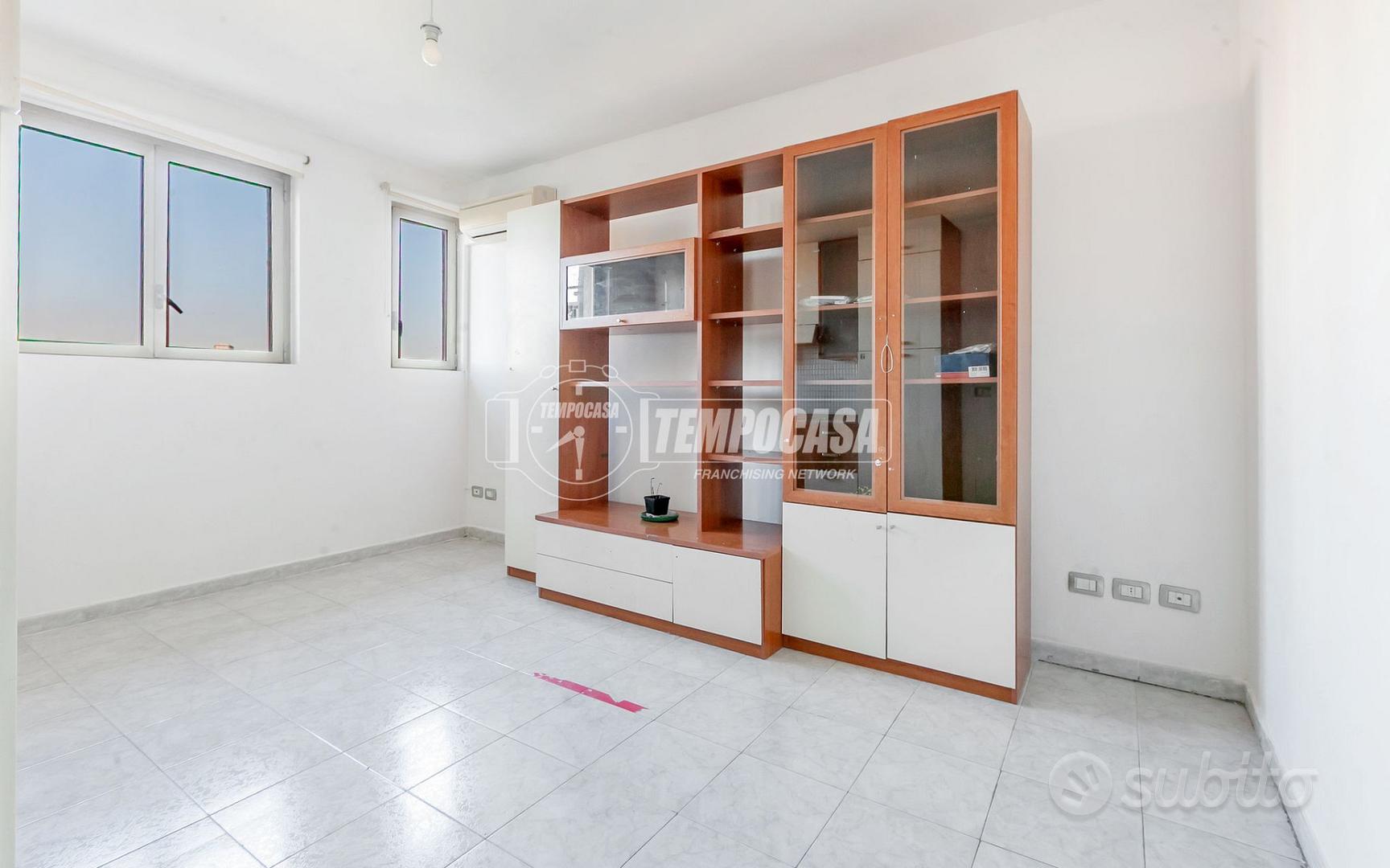 Appartamento – Milano, Derganino, Municipio 9 - Altro