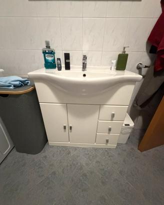 Mobile bagno completo con lavabo e specchio