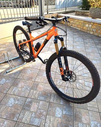 Mtb hardtrail orange top di gamma