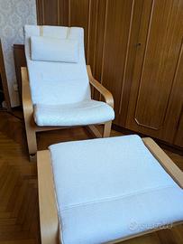 Poltrona IKEA Poäng + poggiapiedi