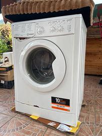 lavatrice indesit 8kg + lettino per neonato