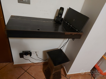 Mensole ,tavolo,sgabello,in ferro