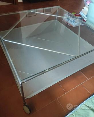 tavolino IKEA Strind  in vetro e metallo con ruote