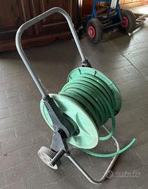 Carrello avvolgitubo equipaggiato