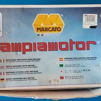 Macchina per pasta con motore