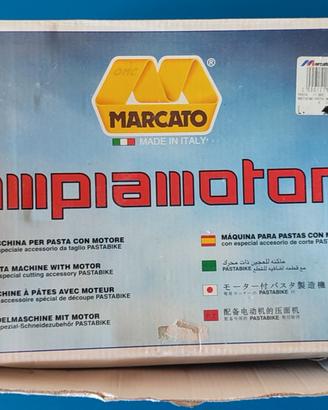 Macchina per pasta con motore