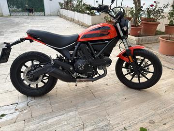 Ducati Scrambler Sixty2