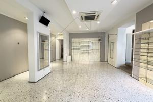 Negozio con magazzino in centro a Monselice