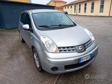 Nissan Note 1.5 Diesel con 170000km Anno 2007 