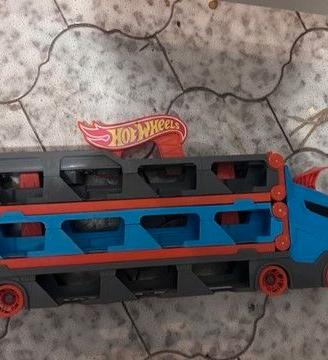 Camion trasportatore Hot Wheels 2 in 1