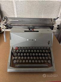 Macchina da scrivere Olivetti Diaspron 82
