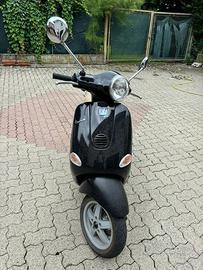 Vespa ET2