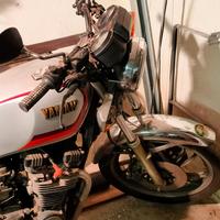 Yamaha XJ 550 - 1983